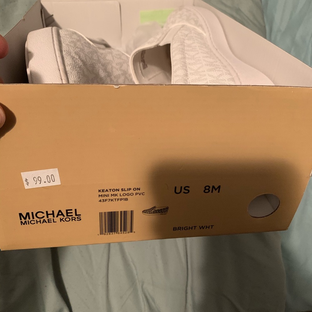 Shoes - Picture 5 of 5